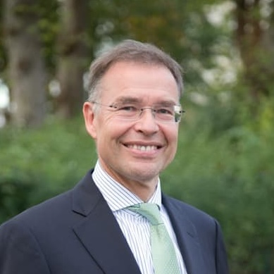 Univ.-Prof. Dr. Arnd Wiedemann